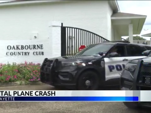 Plane crashes at Lafayette golf course near airport, one dead