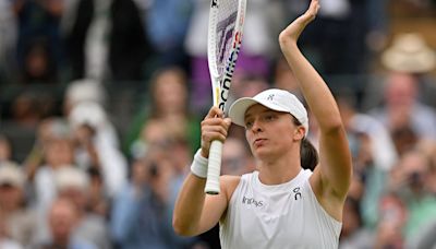 Iga Swiatek storms past Sofia Kenin for 20th win in succession in Wimbledon opener as she eyes maiden SW19 title - Eurosport