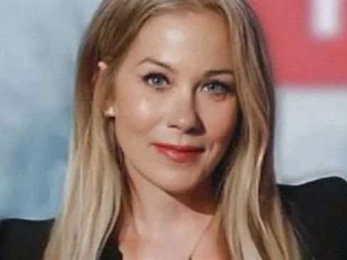 Desalentador: Christina Applegate habla sobre el avance de su esclerosis múltiple