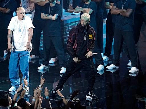 Eminem Calls Back to Platinum-Blond Slim Shady Era With “Houdini” VMAs Performance