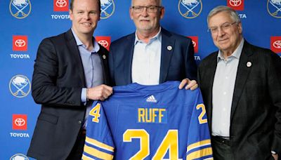 Inside the NHL: Sabres alums 'pumped' for Lindy Ruff to get his second chance here