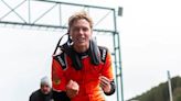 Mónica Pont, desbordante de orgullo tras la victoria de su hijo en Fórmula 3