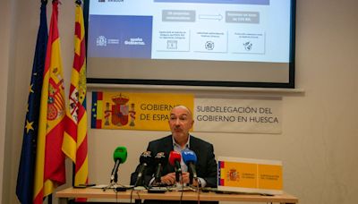 El delegado del Gobierno nacional califica de "histórica" la inversión de 932,6 millones de euros en Aragón