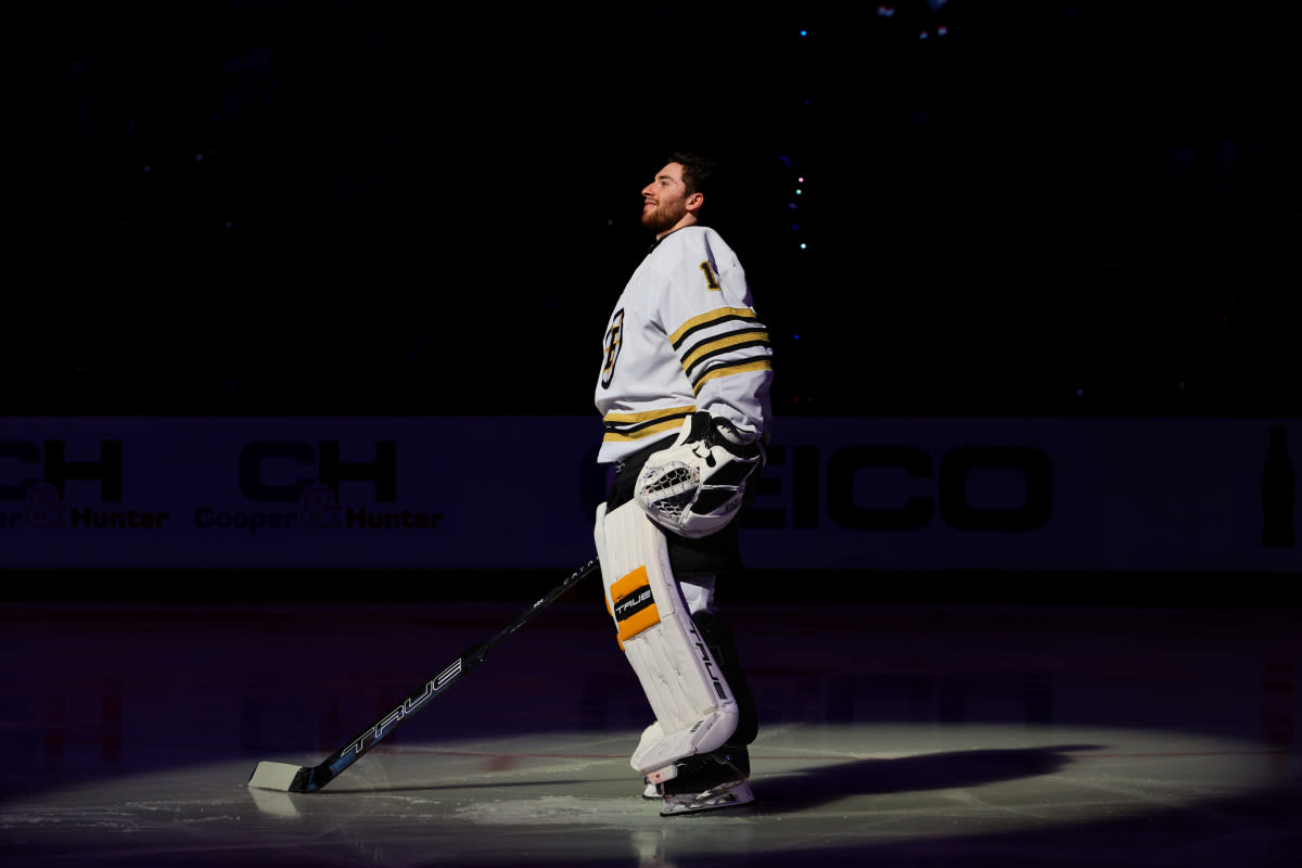 Ex-Bruins Goalie Sheds Light on Jeremy Swayman Talks