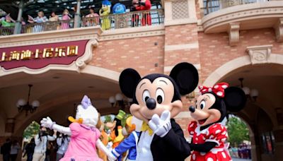 Disney expected to announce plans for its theme parks