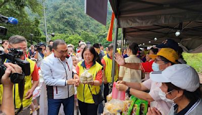 土城飄下「5月雪」 新北桐花祭今登場