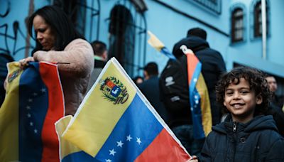 Elecciones en Venezuela: cientos de venezolanos votan en la embajada de Buenos Aires