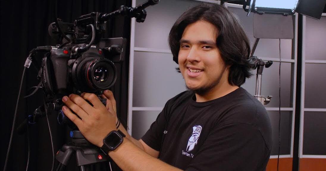 Jurupa Hills student filmmaker wins top award at SBVC film festival