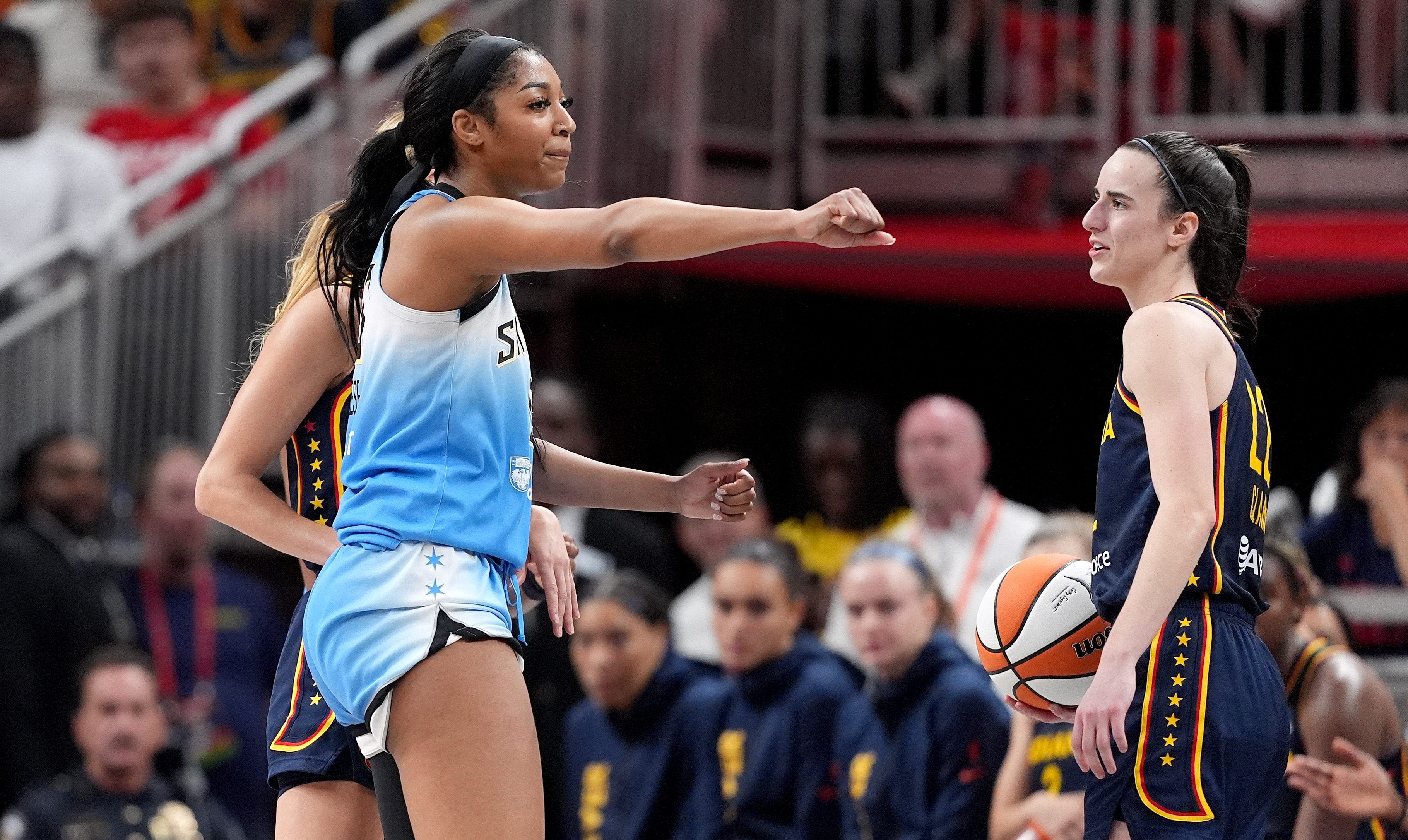 When is WNBA Rookie of the Year announced? Clark, Reese in fight