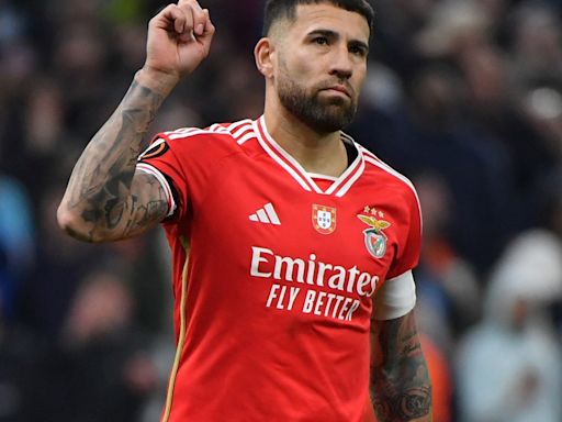 Video: el picante gesto de Nicolás Otamendi a los franceses