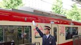 日本京急電鐵台灣觀光特別彩繪列車出發 儀式隆重 (圖)