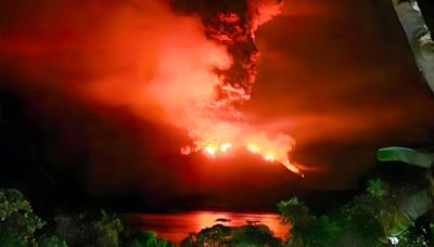 印尼火山爆發緊急疏散逾萬人 馬航取消往返吉隆坡砂拉越航班