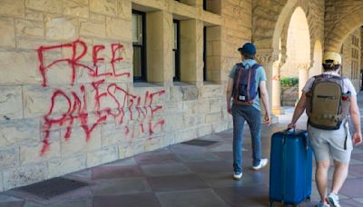 Stanford arrests 13 pro-Palestinian protesters, asks D.A. to file felony burglary charges