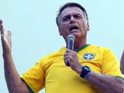 Acusan a Bolsonaro de lavado y asociación delictiva