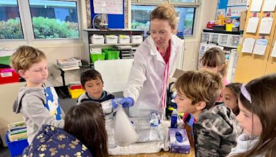 Commentary: Why aren't all California elementary school students learning science?