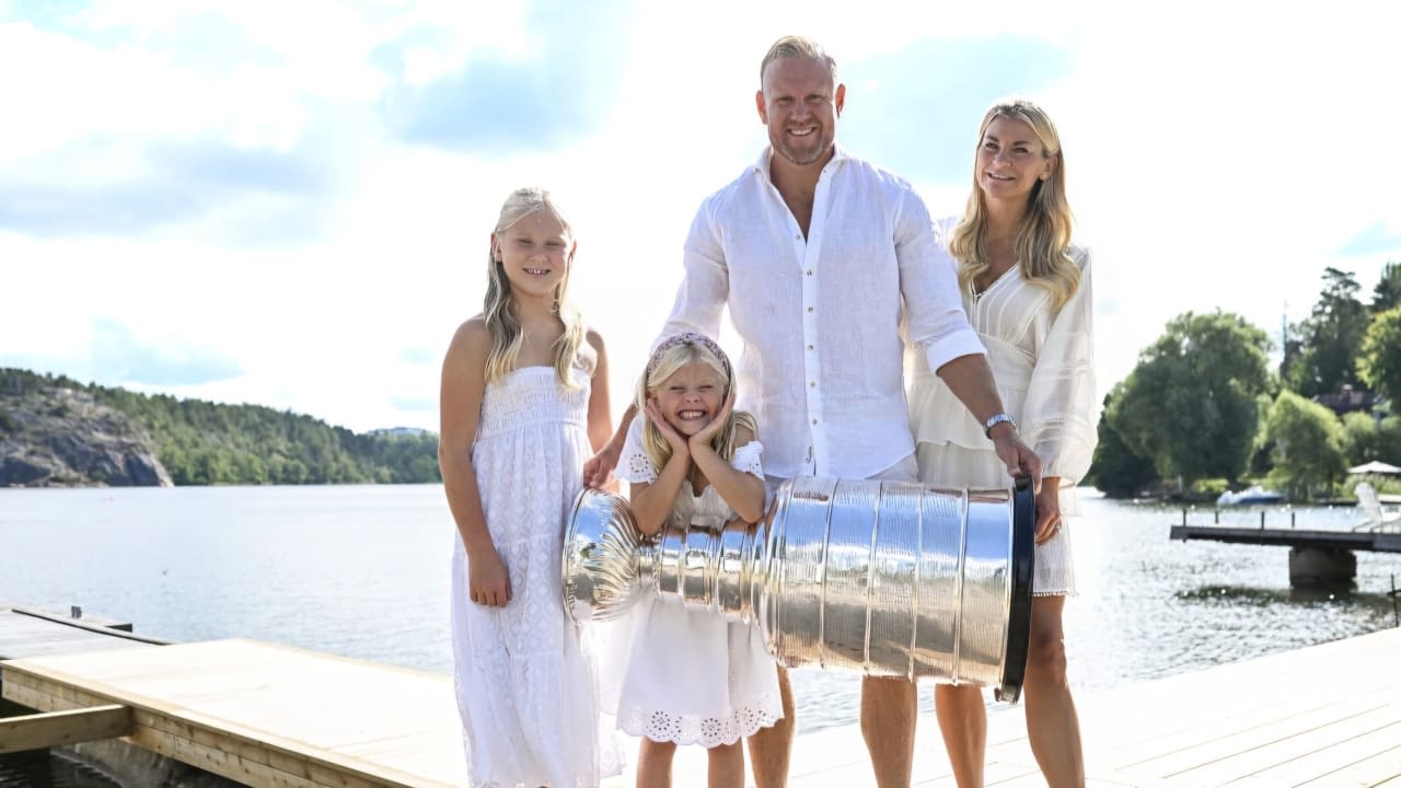 Hornqvist, now in Panthers front office, celebrates day with Cup | NHL.com