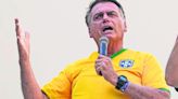 Bolsonaro dice que sufre "persecución sin fin" tras nuevo revés judicial, es inhabilitado por 8 años