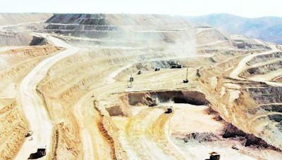 Producción de cobre en Chile acumula alza de 3% a marzo, gracias al impulso de Quebrada Blanca y pese a caída de Codelco - La Tercera