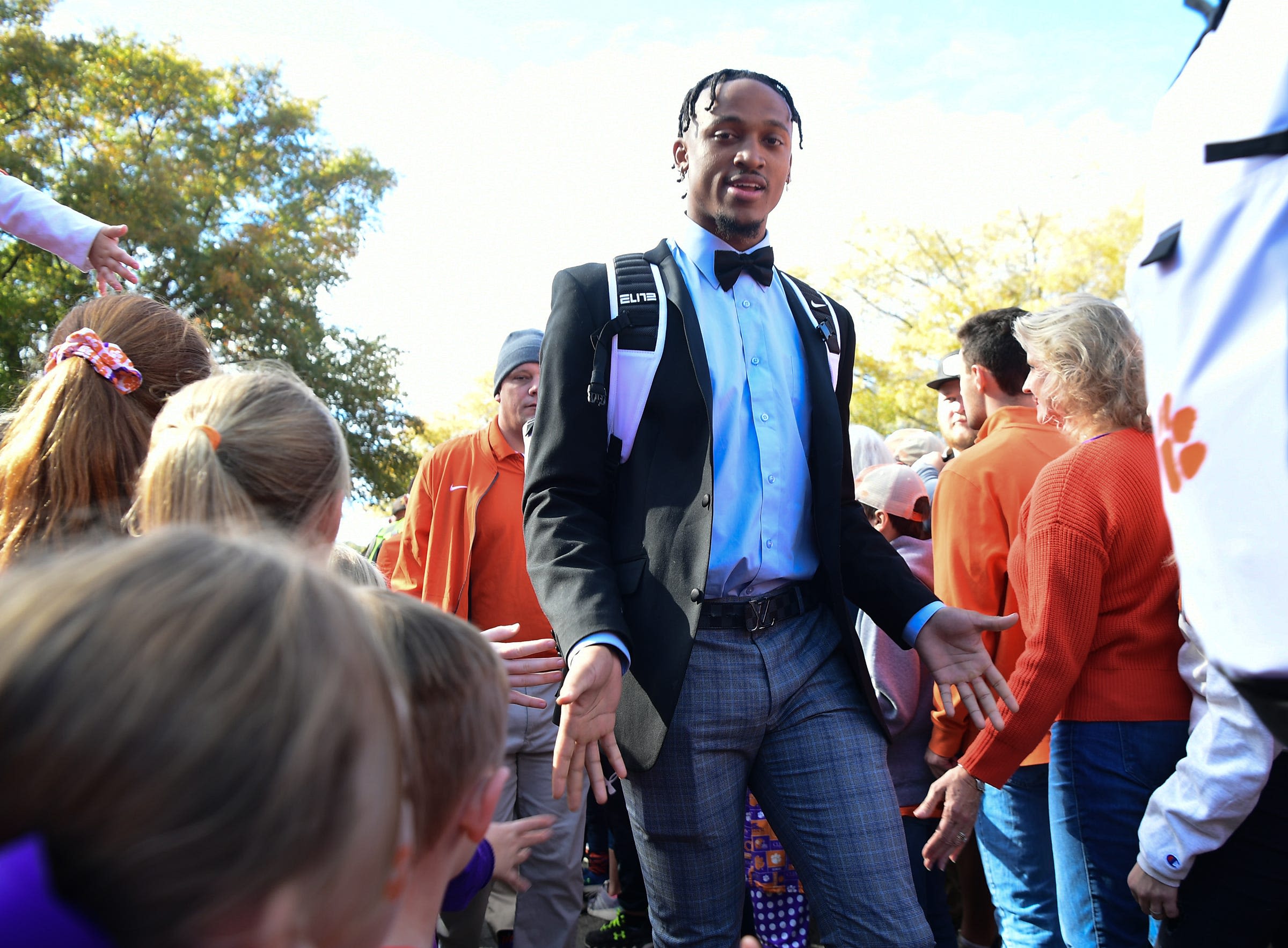 Former Clemson wide receiver Diondre Overton dies at 26