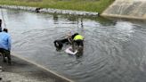 2 people rescued by good Samaritans after crashing into Metairie canal