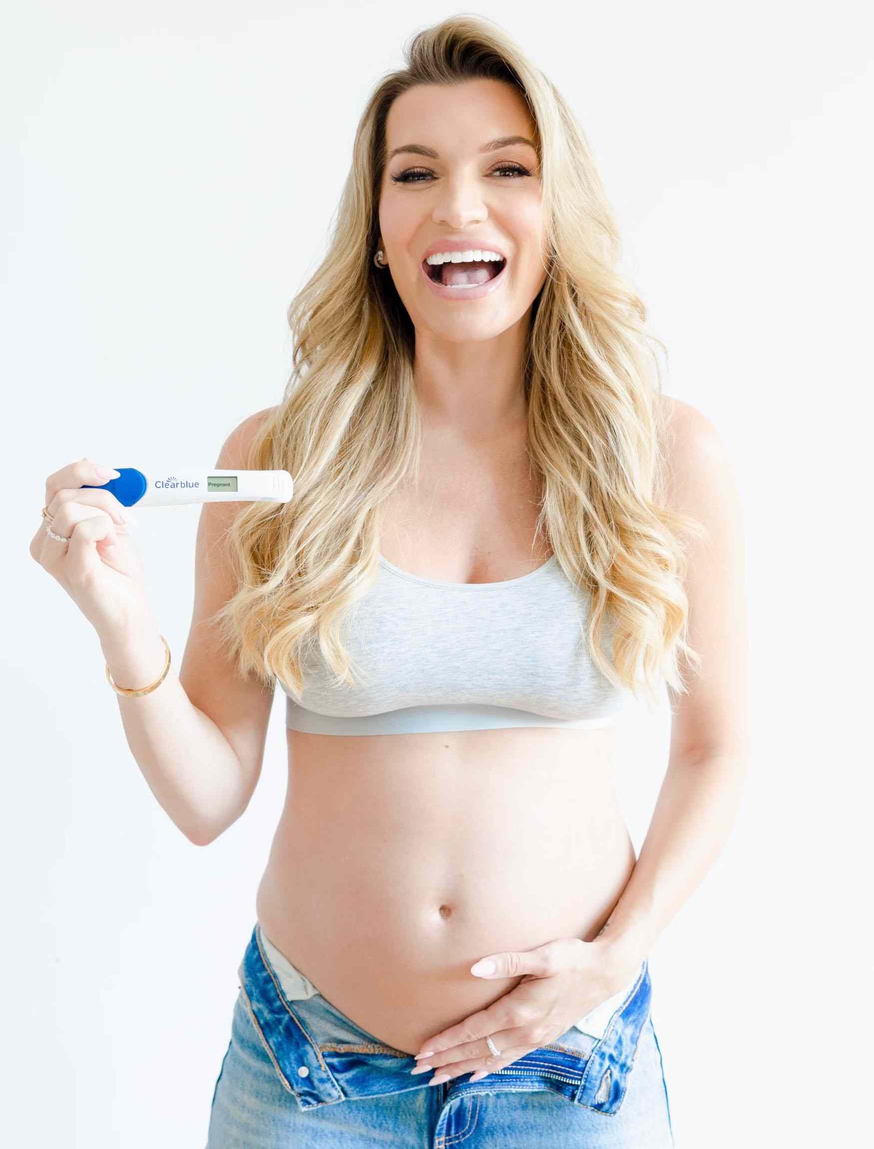 Lindsay Hubbard Is Pregnant! “Summer House ”Star Reveals She's Expecting Her First Baby