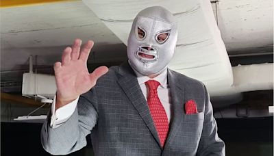 Hijo del Santo anuncia su gira de despedida donde apostará su máscara