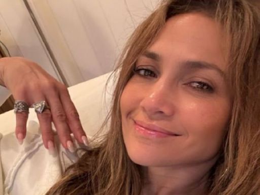 Jennifer Lopez Gives A Nod To Brat Summer As She Shares Selfie With Viral Charli XCX Track; See HERE