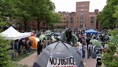 Students remain in encampment on GWU’s campus as Israel-Hamas war protests continue nationwide - WTOP News