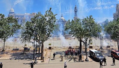 Fallas al Día | La 'mascletà' del domingo... y un detalle que quizá no has visto