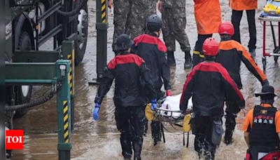 Four killed as heavy rains pound South Korea - Times of India