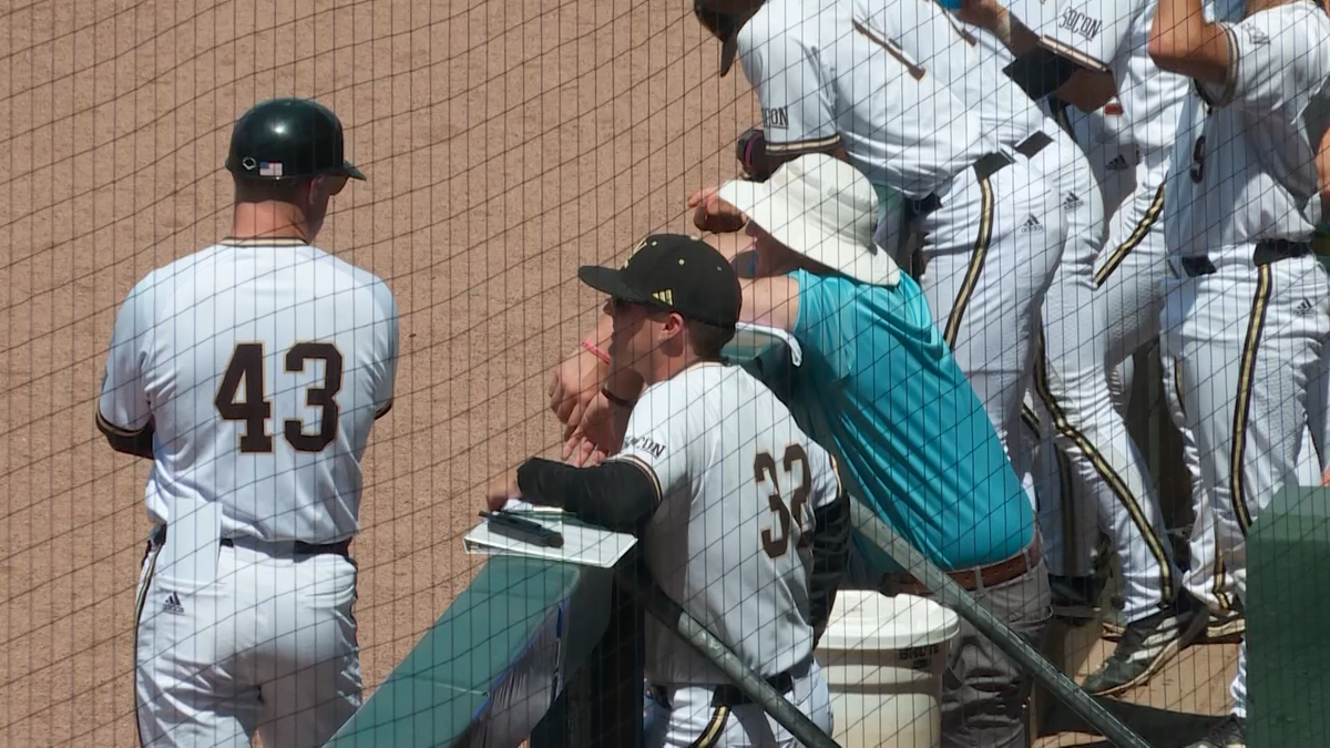 Wofford baseball team opens SoCon tournament with 8-3 win over The Citadel