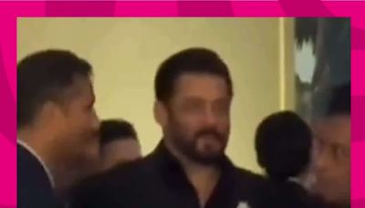 Salman Khan Asks Radhika Seth to Pose First at Ambani Bash, Wins Praise Online | Entertainment - Times of India Videos