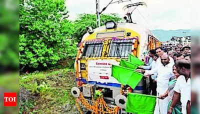 Mettupalayam-Thoothukudi bi-weekly express train flagged off | Coimbatore News - Times of India