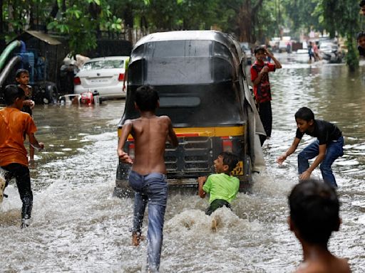 Mumbai rains: Holiday for all Navi Mumbai schools on July 9, central Maharashtra to get heavy showers on Tuesday, says IMD | 5 POINTS
