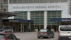 Feds: Man aimed ‘high-powered’ laser at Coast Guard helicopter landing at Boston hospital