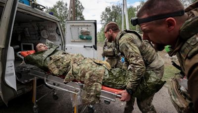 Rusia intensifica su ofensiva en Járkiv; Ejército ucraniano reemplaza su comandante en jefe de la región