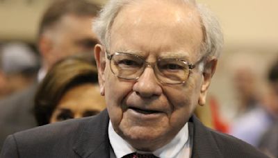 No savings? I’d use the Warren Buffett method to earn lifelong passive income