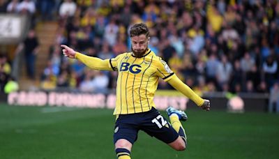 Joe Bennett signs new deal to extend Oxford United stay