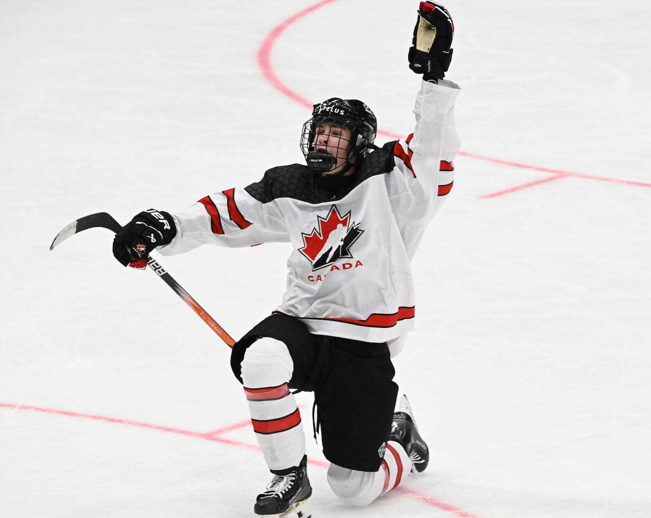 Gavin 'Klondike Gold' McKenna back home in Yukon after winning U18 world hockey gold