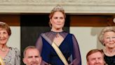 La majestuosidad de la princesa Amalia en su debut en una cena de Estado junto a los reyes Felipe y Letizia