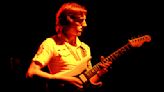 “I Was Instantly Humbled”: First Call Session Guitarist Carl Verheyen Shares Rare Insights Into Allan Holdsworth’s Unorthodox...