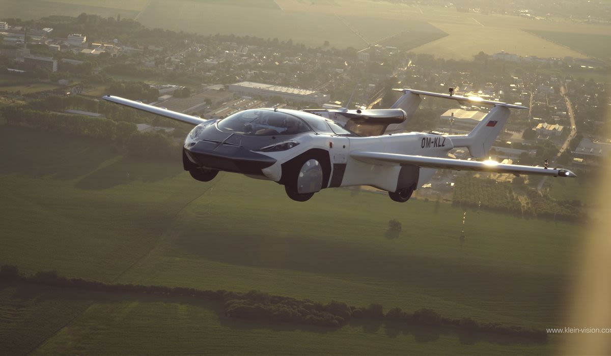 Flying car makes world’s first flight with passenger