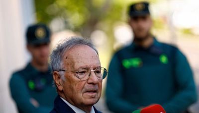 Manos Limpias lamenta que Pedro Sánchez no dimita y anuncia más pruebas que apuntarán esta vez contra él - La Tercera