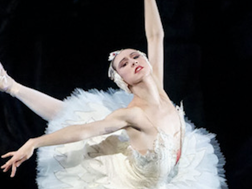 Reconocida bailarina asume protagónico de El Lago de los Cisnes de Ballet Concierto