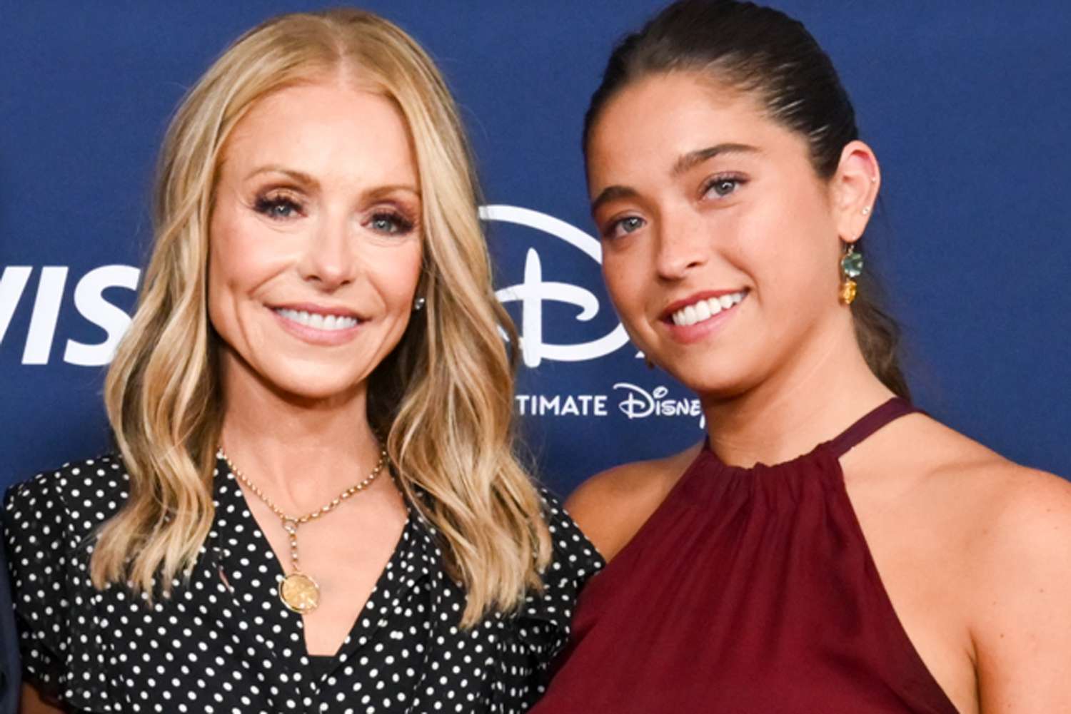 Kelly Ripa's Daughter Lola Consuelos Borrows Her Mom's 30-Year-Old Dress: 'Pretty Cool'