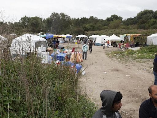 Detenidas tres personas en Reino Unido por la muerte de cinco migrantes en el canal de la Mancha