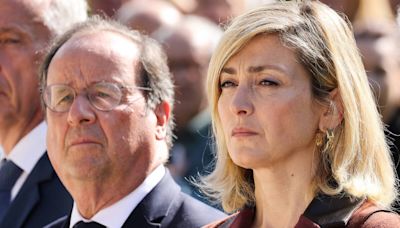 “Une dame a voulu lui rouler une pelle" : François Hollande fait des émules en campagne, Julie Gayet aux aguets