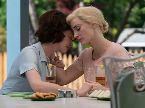 ‘Mothers’ Instinct’ Review: Jessica Chastain and Anne Hathaway Play Desperate Housewives in Sad and Silly Period Psychodrama