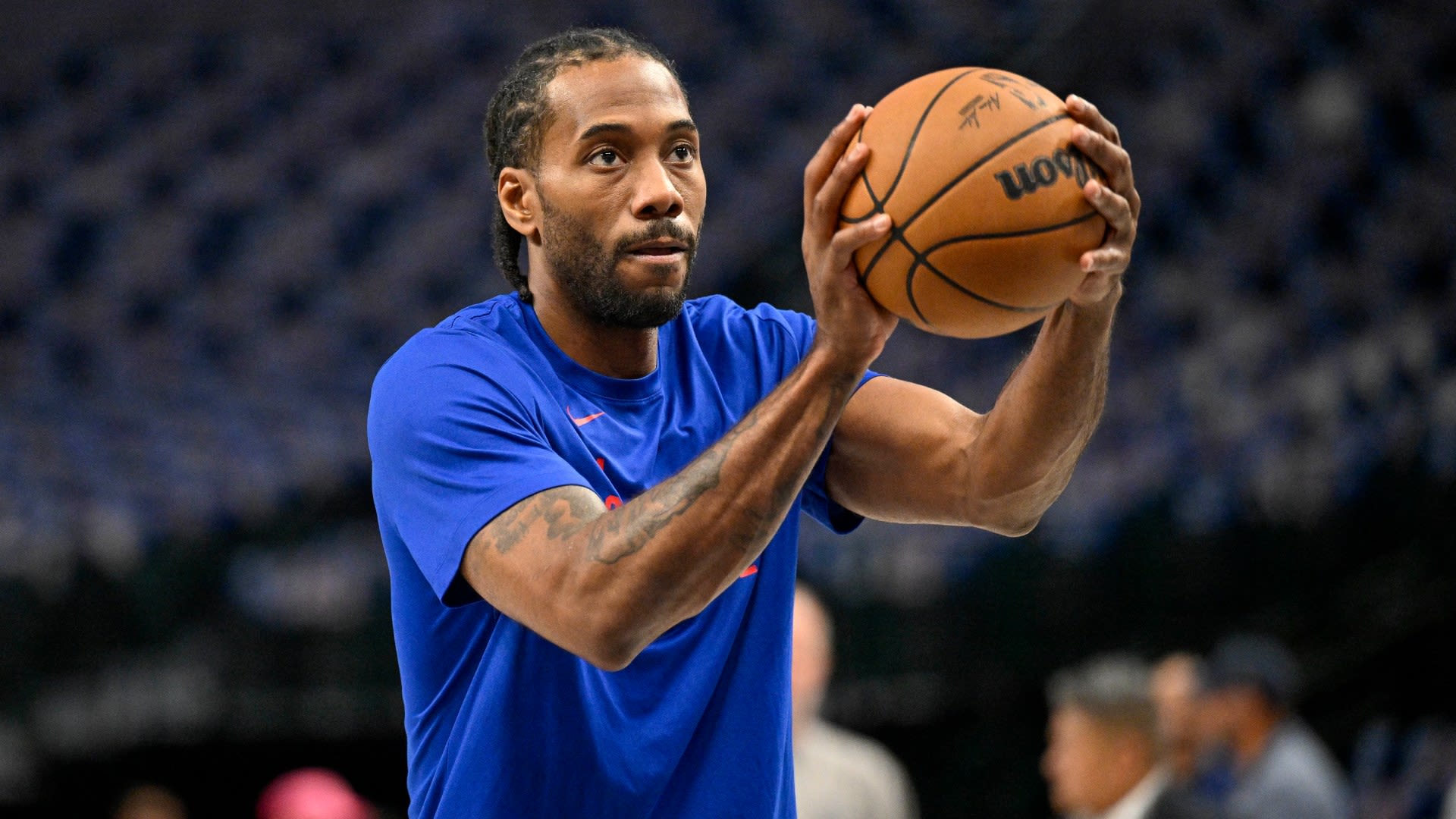 Why isn't Kawhi Leonard playing for LA Clippers against the Dallas Mavericks?