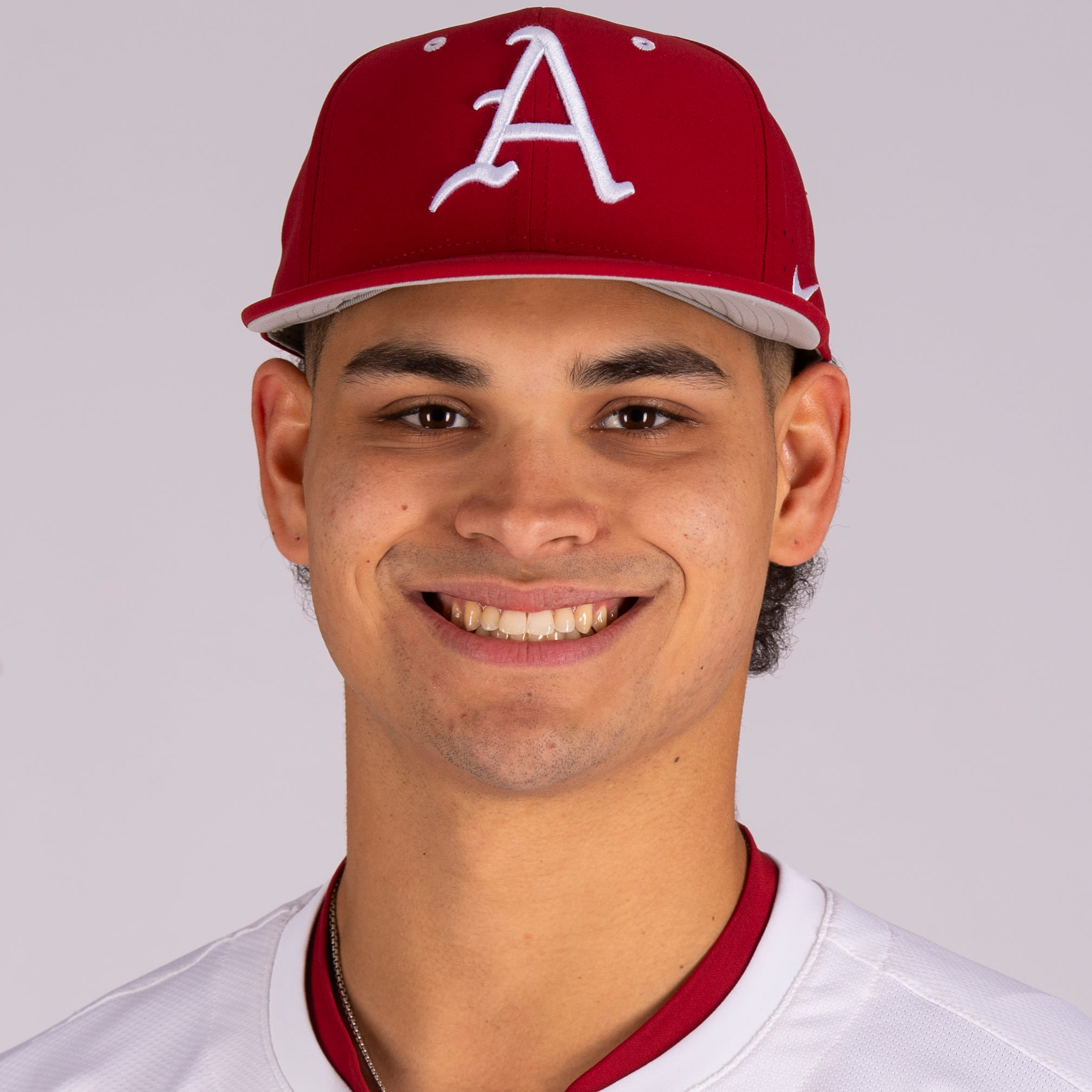 Arkansas baseball player enters transfer portal